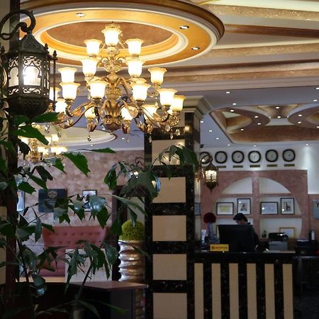 Boulevard Palace Hotel Monrovia Bagian luar foto