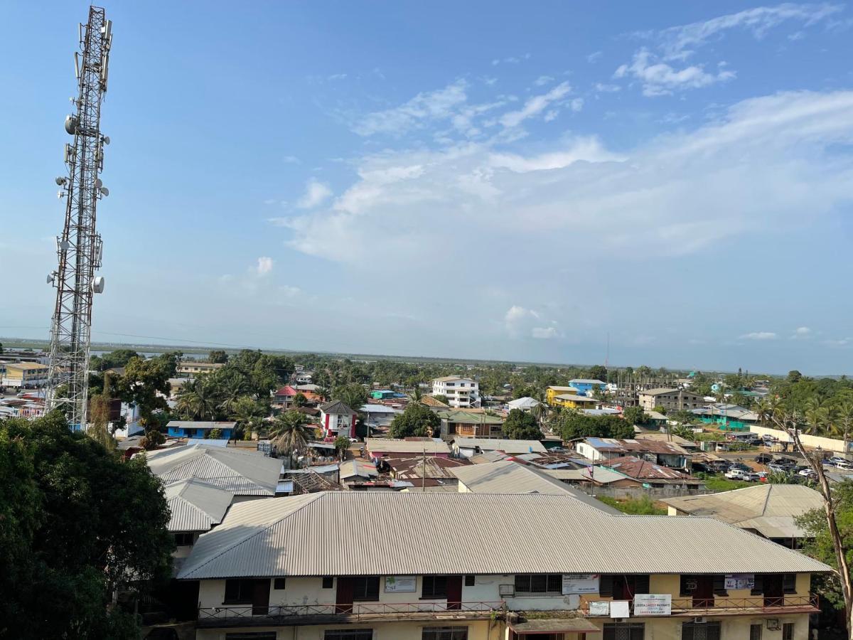 Boulevard Palace Hotel Monrovia Bagian luar foto
